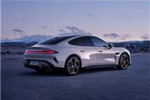 小米SU7首个圈速成绩出炉!雷军:果然是50万内最快的车
