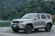 开两辆尺寸最大的SUV去上班?猛士917和坦克700谁更胜任