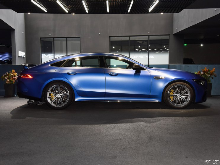梅賽德斯-AMG AMG GT 2023款 AMG GT 53 4MATIC+ 四門跑車