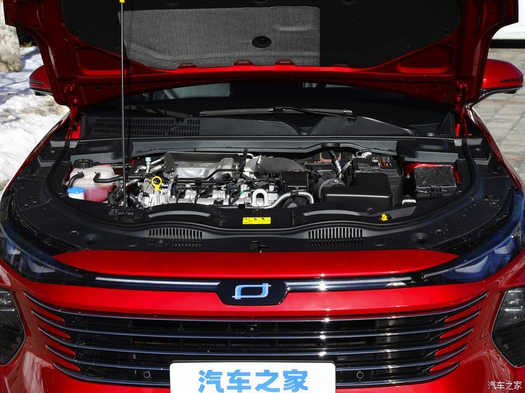 一汽奔騰 奔騰B70 2024款 第四代 2.0T 領(lǐng)航版