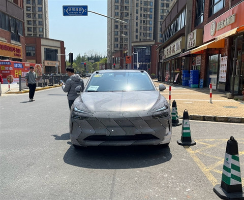 能换电池的“Model Y” 乐道首车谍照曝光：有蔚来的味道