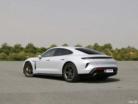 保时捷 Taycan 2024款 Taycan Turbo S