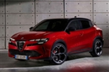 定位小型SUV 阿尔法·罗密欧Milano发布