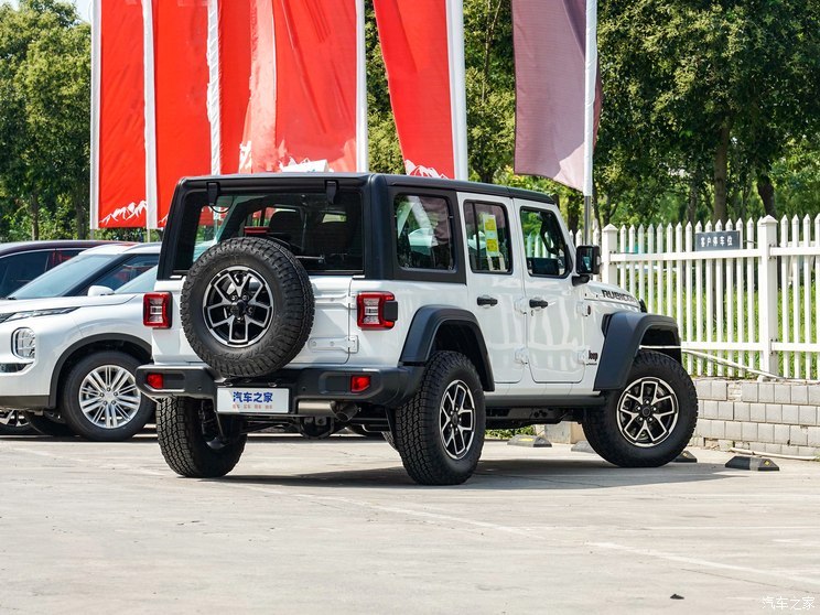 Jeep(進口) 牧馬人 2024款 2.0T 羅賓漢四門版