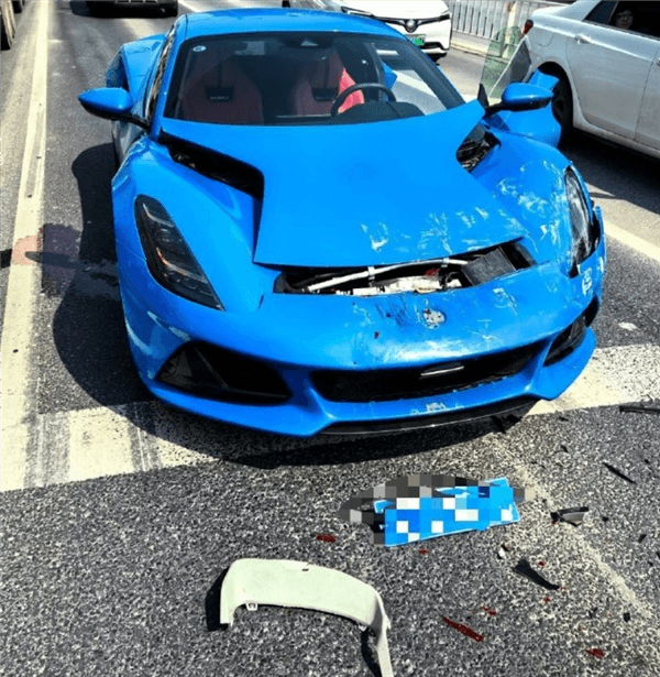 小米SU7被追尾撞掉氣罐 小米汽車：后車是跑車 車頭太低了