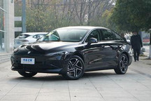 荣威i5仅4.99万起 荣威多款车享2万优惠