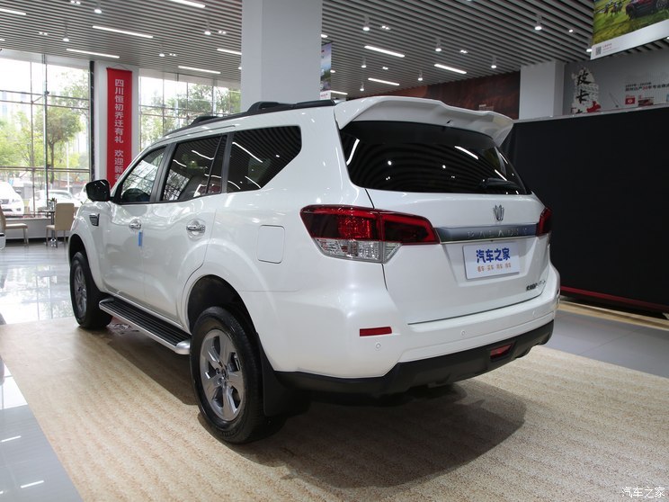 鄭州日產(chǎn) 帕拉丁 2024款 2.0T 四驅(qū)尊享型勁酷版