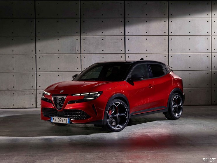 阿爾法?羅密歐 阿爾法?羅密歐Milano新能源 2024款 Elettrica Veloce
