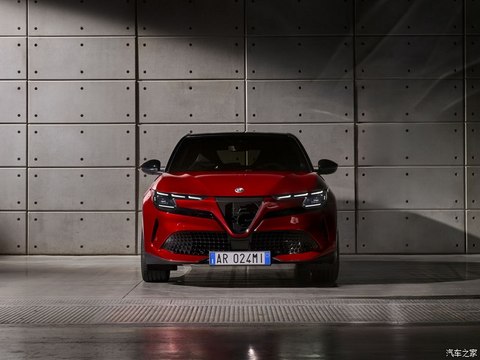 阿尔法・罗密欧 阿尔法・罗密欧Milano新能源 2024款 Elettrica Veloce