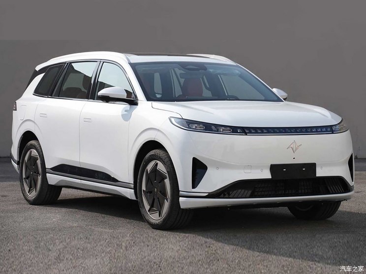 東風(fēng)乘用車(chē) eπ008 2024款 基本型