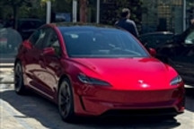 全新特斯拉Model 3高性能版上市在即