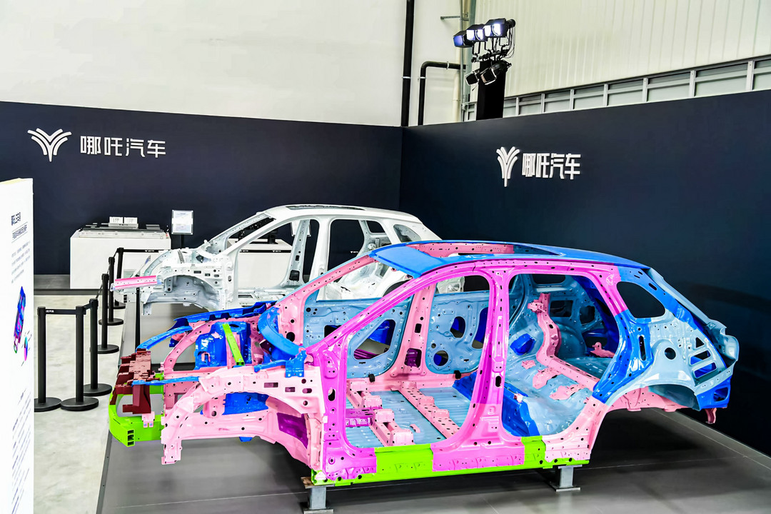 全球純電續航最長的增程車型上市，哪吒L售價12.99萬元起