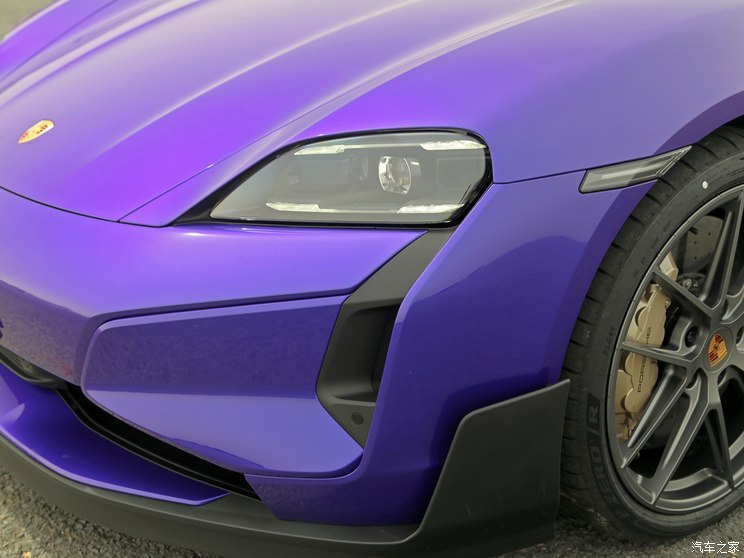 保時(shí)捷 Taycan 2024款 Taycan Turbo GT with Weissach Package