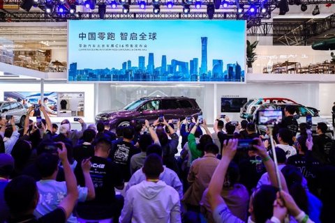 满配最高价不超过20万元，超舒适六座SUV零跑C16登陆2024北京车展