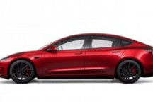 外媒称新款国产高性能版特斯拉Model 3已开始出口 有大批集中到码头