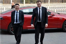 马斯克身边最红的华人高管!曝朱晓彤即将回归特斯拉中国