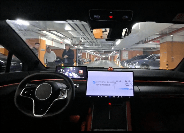 人下車、車自己停！智界S7將6月全球首發(fā)商用泊車代駕VPD