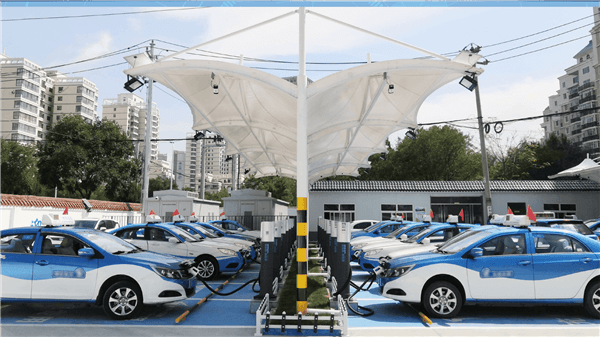 買電車?yán)碛?1 中國充電聯(lián)盟：4月公共充電樁環(huán)比增加6.8萬臺(tái)