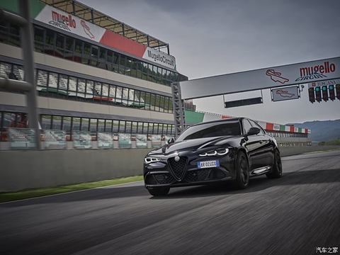 阿尔法・罗密欧 Giulia朱丽叶 2024款 Quadrifoglio Super Sport