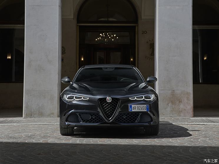 阿爾法?羅密歐 Giulia朱麗葉 2024款 Quadrifoglio Super Sport