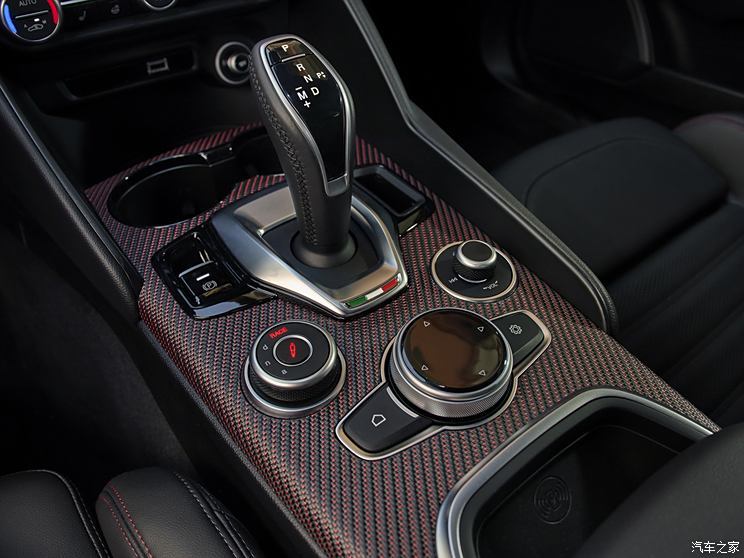 ・ŷ GiuliaҶ 2024 Quadrifoglio Super Sport