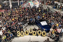 历史性时刻 特斯拉第300万辆量产车下线