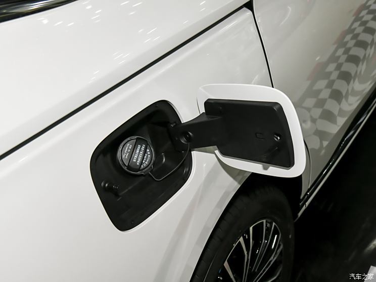 東風(fēng)風(fēng)行 星海V9 2024款 1.5TD 200km 中國結(jié)系列 尊享型