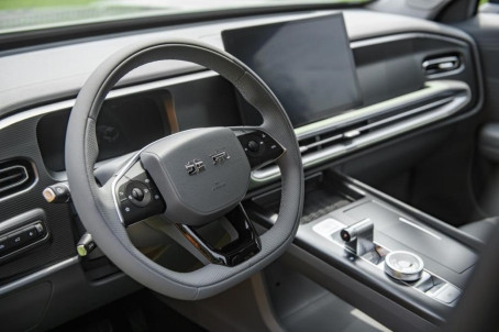 9.99-13.69萬 北京汽車全新BJ30上市