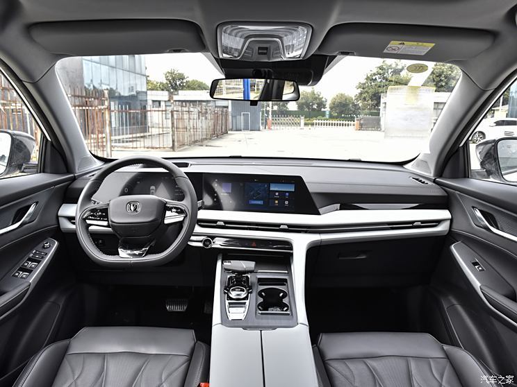 長(zhǎng)安汽車(chē) 長(zhǎng)安CS75 PLUS 2024款 第三代 冠軍版 2.0T 智駕勁擎型