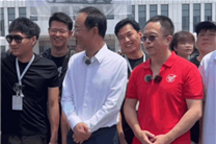 包下公务机去极氪探厂！周鸿祎：是为了体现对同行的重视