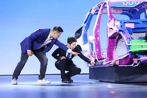 12.99万起,风云T9要在SUV市场扳回一局