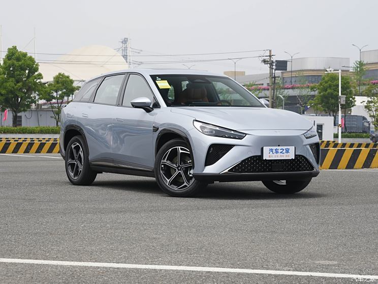 合眾汽車(chē) 哪吒L 2024款 310 閃充PRO版