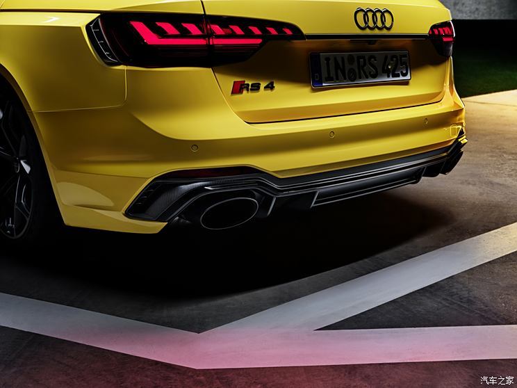Audi Sport 奧迪RS 4 2024款 RS4 Avant edition 25 years