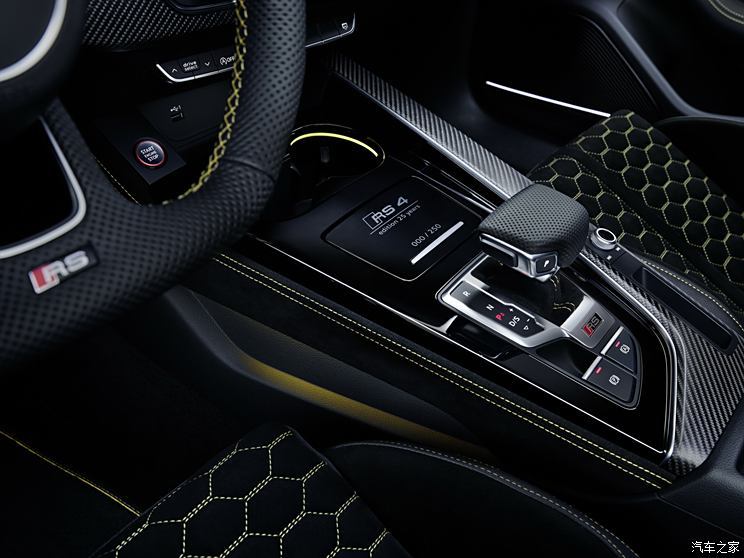 Audi Sport 奧迪RS 4 2024款 RS4 Avant edition 25 years