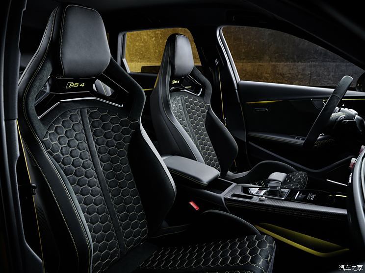 Audi Sport 奧迪RS 4 2024款 RS4 Avant edition 25 years