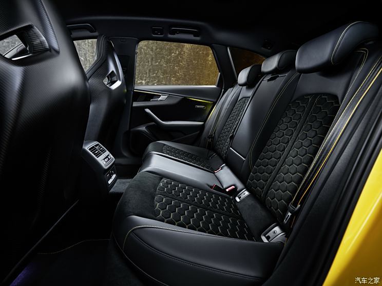 Audi Sport 奧迪RS 4 2024款 RS4 Avant edition 25 years