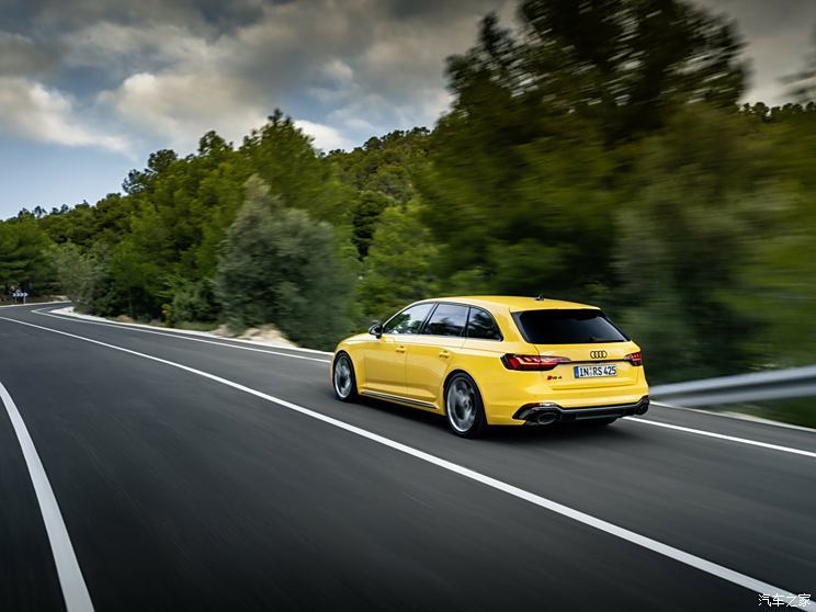 Audi Sport 奧迪RS 4 2024款 RS4 Avant edition 25 years