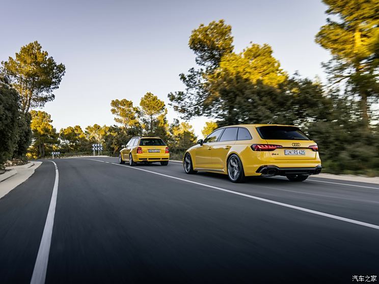 Audi Sport 奧迪RS 4 2024款 RS4 Avant edition 25 years