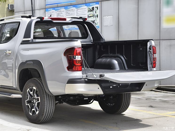 長(zhǎng)安汽車 長(zhǎng)安獵手 2024款 騎士版  領(lǐng)航型 單電機(jī)標(biāo)箱