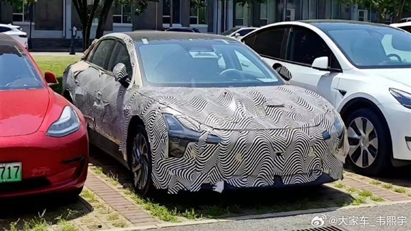 砍掉儀表和實體按鍵 小鵬子品牌首車內(nèi)飾首曝：特像特斯拉