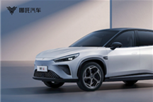 五菱总经理周金开：哪吒汽车一定不能改名字 两个原因