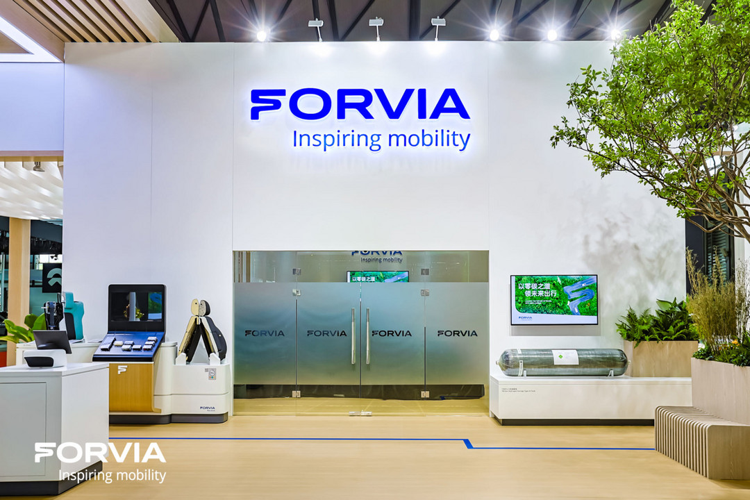 FORVIA佛瑞亚集团亮相2024上海国际低碳智慧出行展览会，加速推进“范围三”减排目标