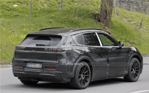 保時(shí)捷卡宴EV諜照曝光：標(biāo)配800V 10分鐘可充255KM
