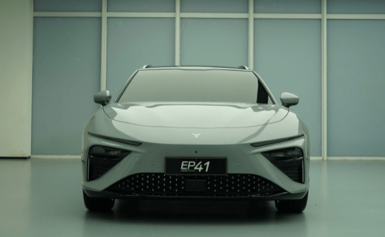 邁向中央超算，哪吒汽車發(fā)布首個融合域控
