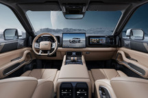 方程豹豹8内饰官图发布 提供6座/7座布局