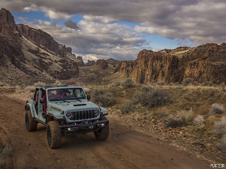 Jeep()  2024 Rubicon 392