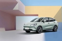 TechWeb微晚报：哪吒不改名了靠什么重新定义品牌；小米汽车SUV路试谍照曝光