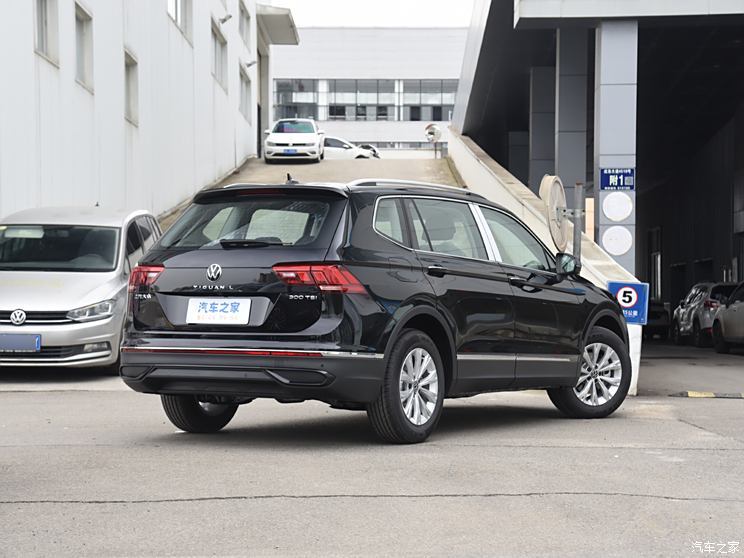 上汽大眾 途觀L 2024款 出眾款 300TSI 自動兩驅龍騰版