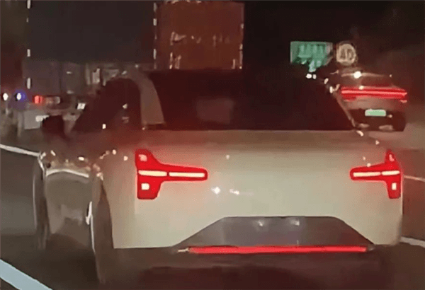 全球最低風(fēng)阻！小鵬MONA M03實(shí)車曝光：三季度有望上市