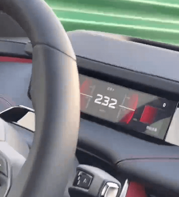 男子駕駛小米SU7高速狂飆232km/h還發(fā)網(wǎng)上 網(wǎng)友：自爆型選手